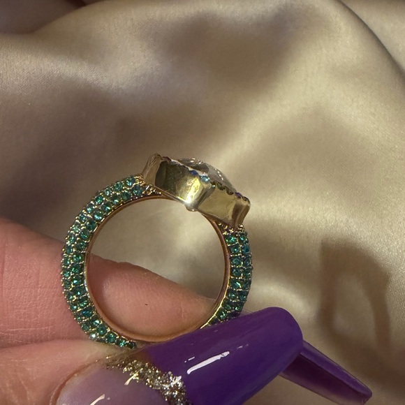 Kurt Geiger Rainbow Crystal Heart Cocktail Ring in Gold Tone Sz 7. New - Picture 2 of 7